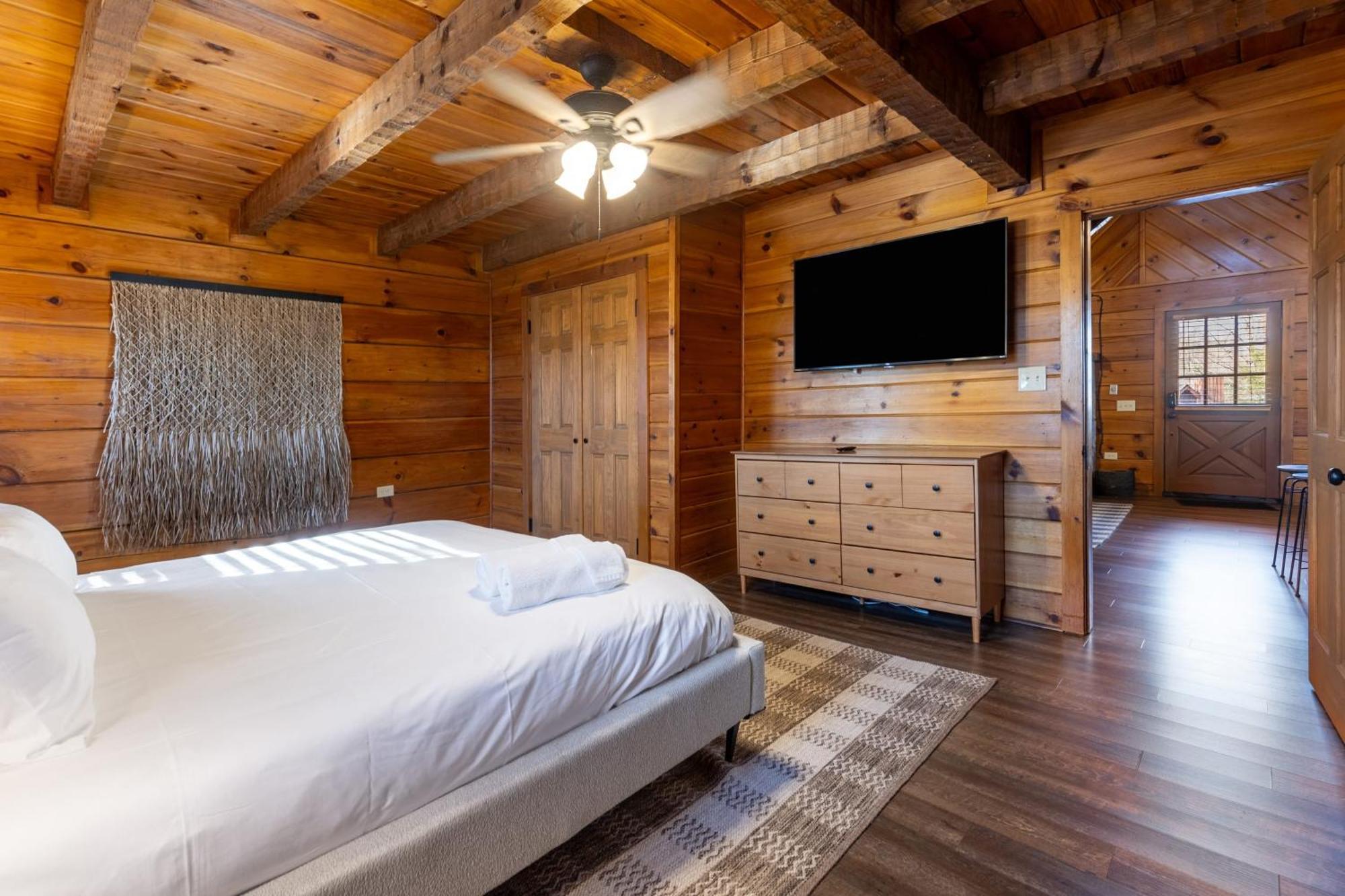Dudley II By Avantstay Comfortable Cabin W Hot Tub Views Pigeon Forge Buitenkant foto