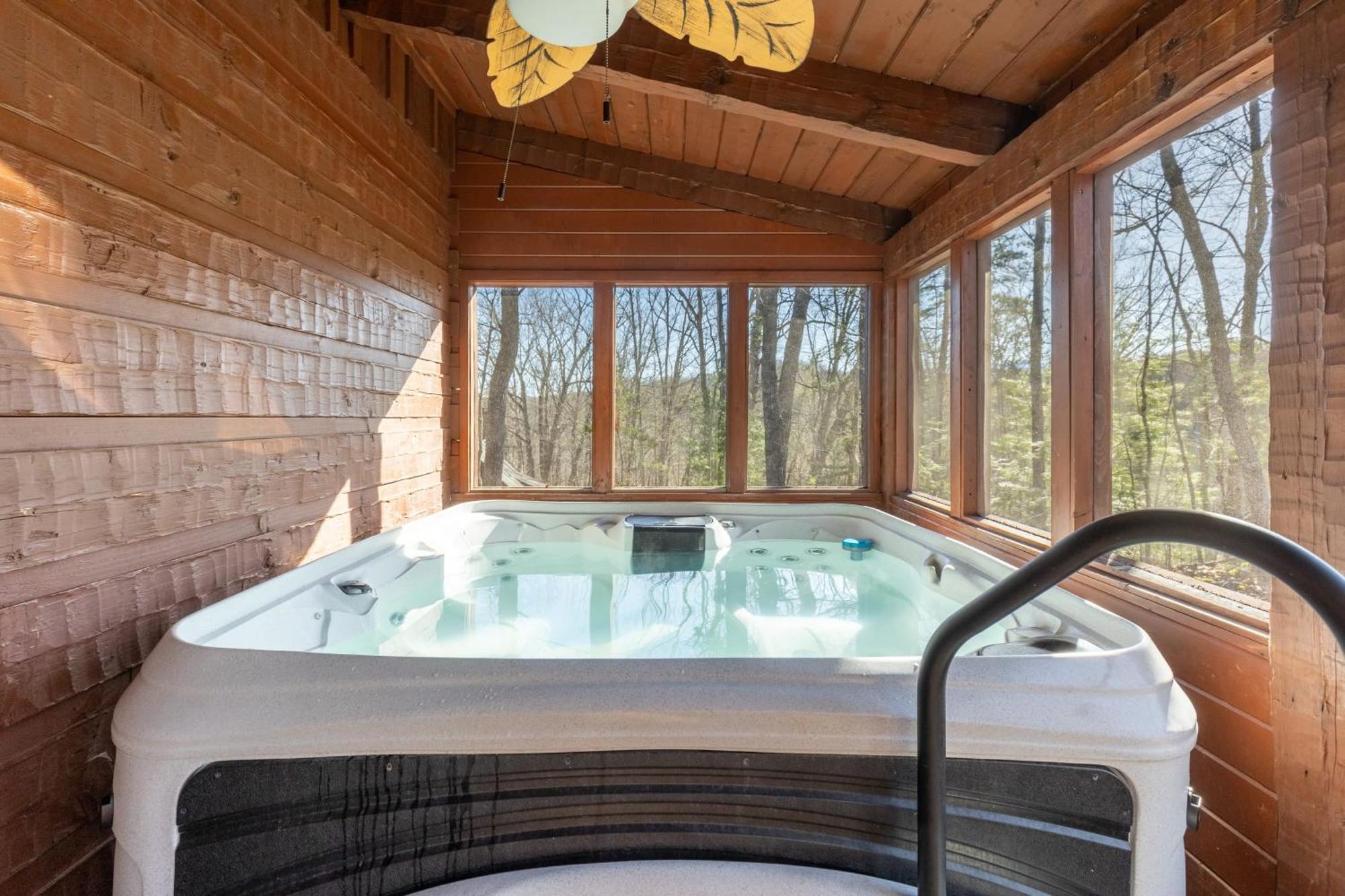 Dudley II By Avantstay Comfortable Cabin W Hot Tub Views Pigeon Forge Buitenkant foto