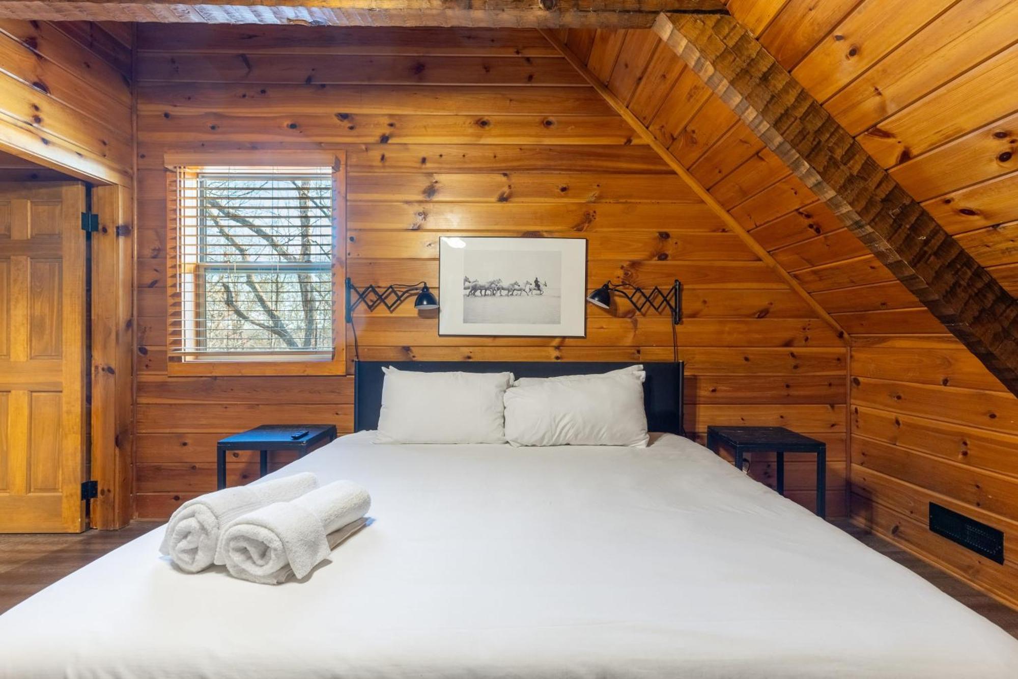 Dudley II By Avantstay Comfortable Cabin W Hot Tub Views Pigeon Forge Buitenkant foto