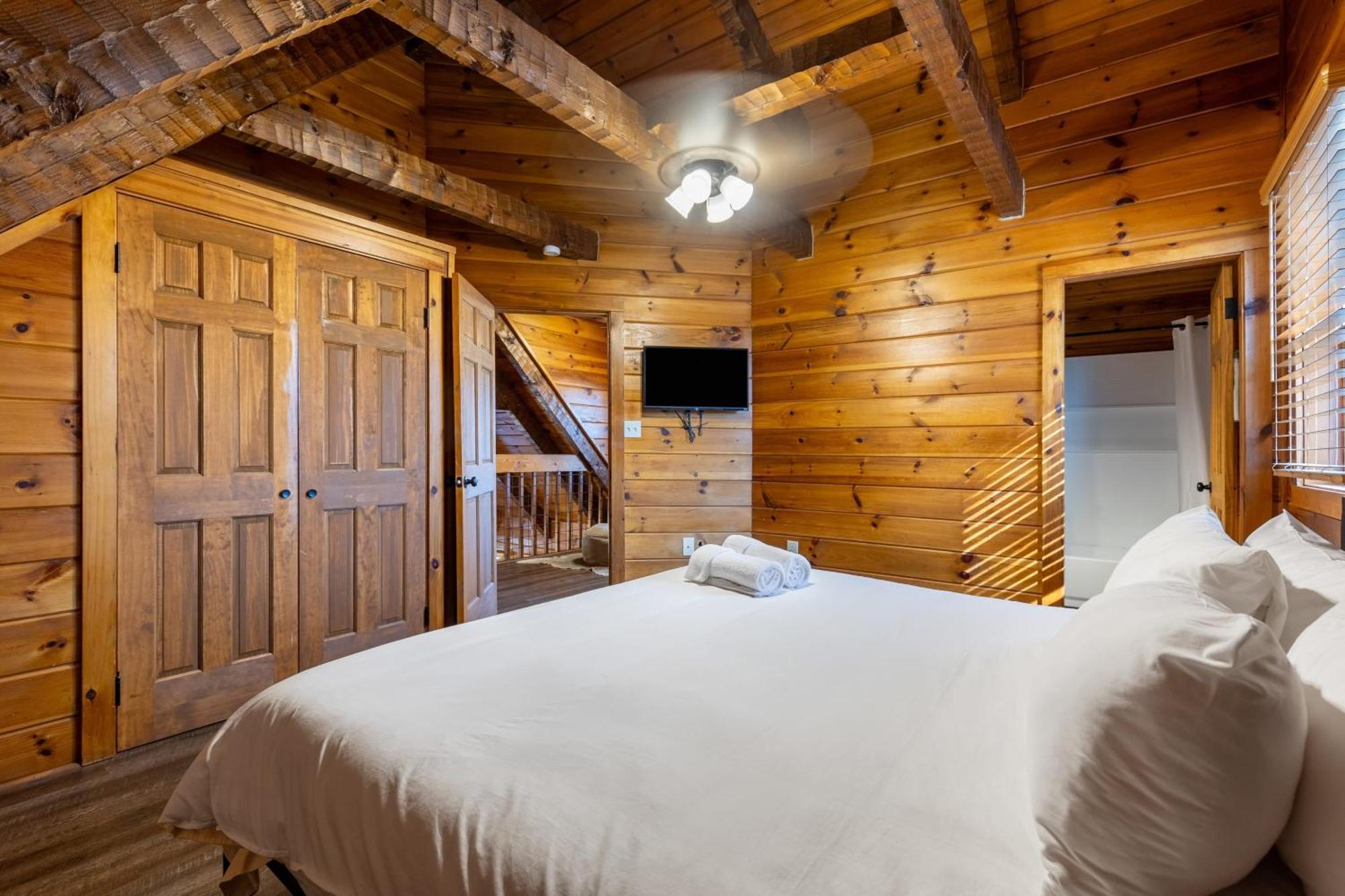 Dudley II By Avantstay Comfortable Cabin W Hot Tub Views Pigeon Forge Buitenkant foto